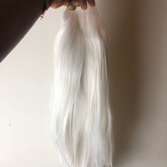 ?  GRACE 24” SNOW WHITE STRAIGHT LACE FRONT WIG✨